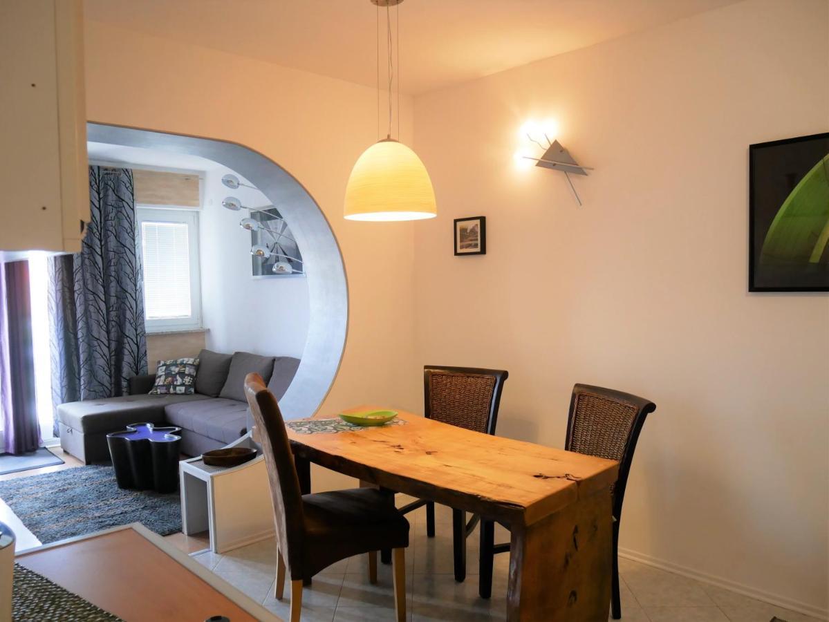 Pakua Apartments & Penthouse Ровінь Екстер'єр фото