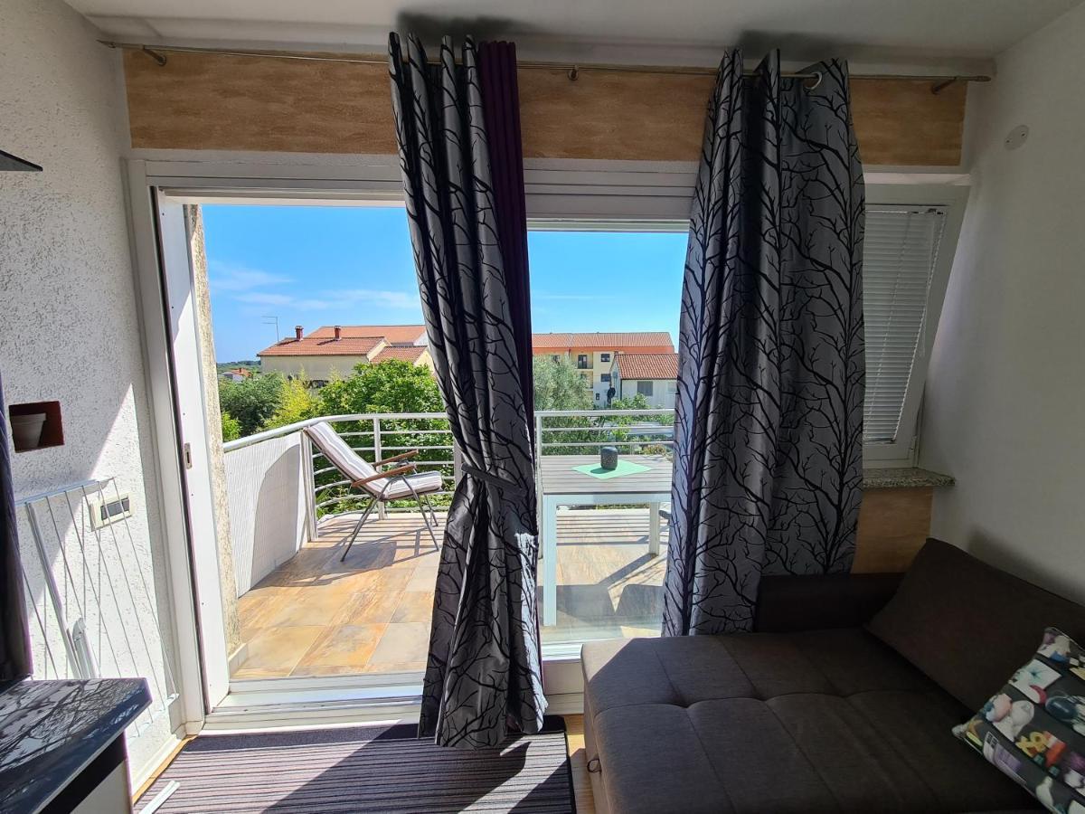 Pakua Apartments & Penthouse Ровінь Екстер'єр фото