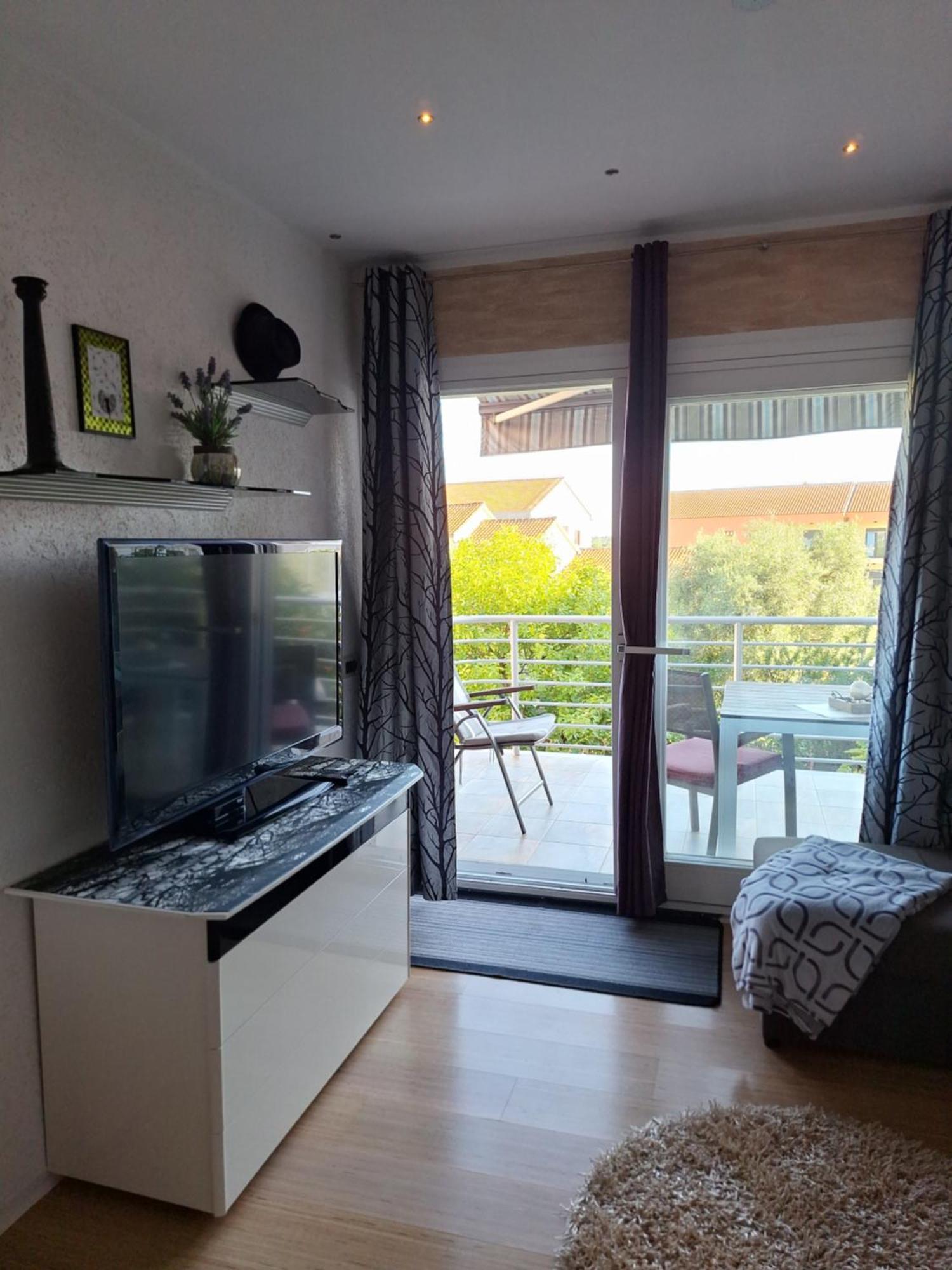 Pakua Apartments & Penthouse Ровінь Номер фото