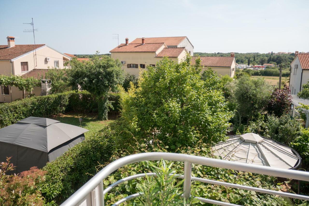 Pakua Apartments & Penthouse Ровінь Екстер'єр фото